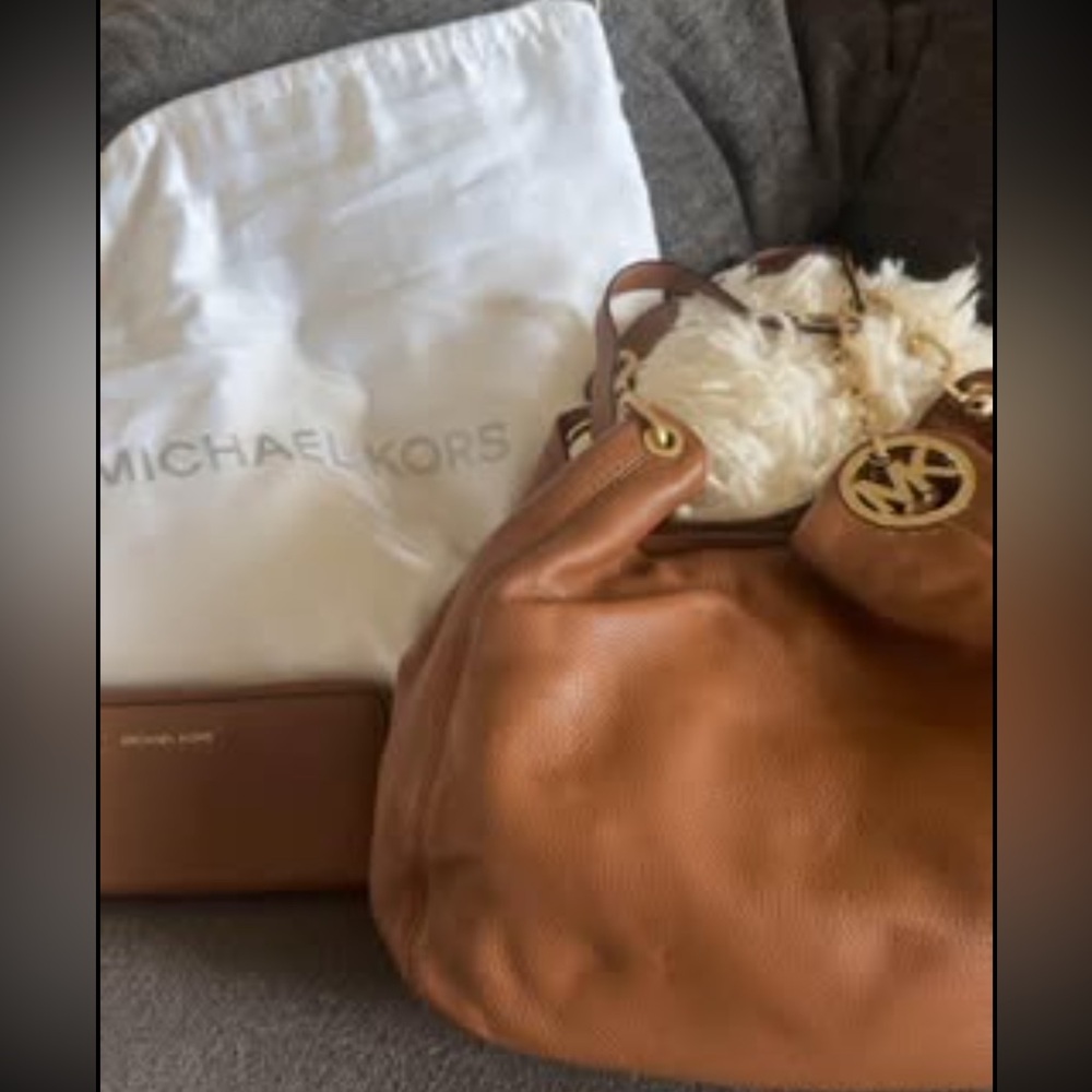 Michael Kors Purse & Wallet